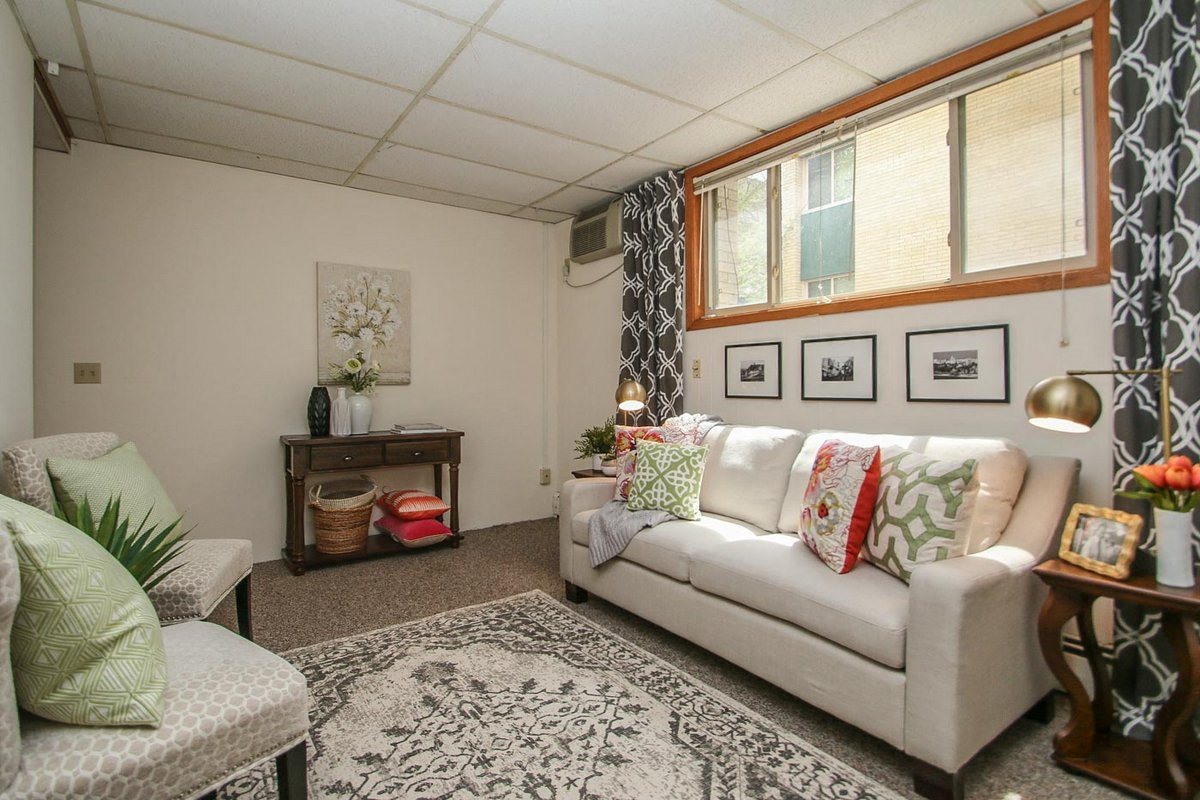 Gallery Photo 4